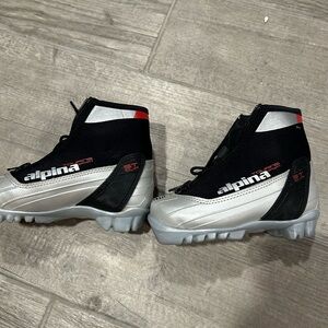 Alpina ST10JR Cross Country (XC) Ski Boots